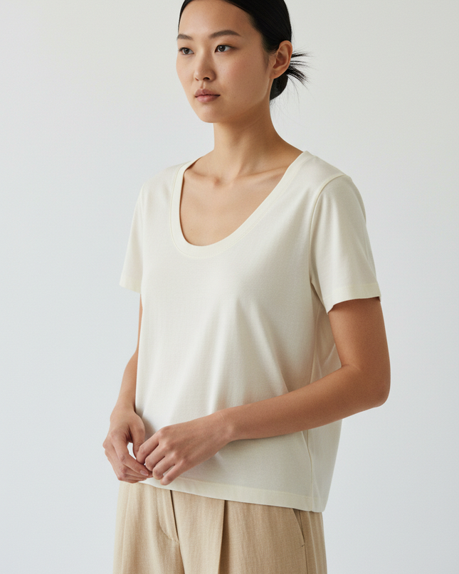 The Mid-Weight Scoop — Cropped Detail