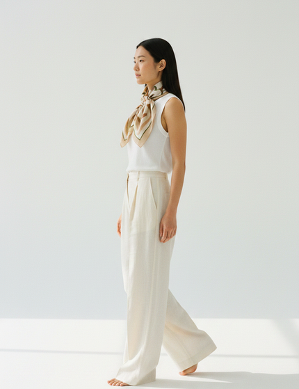 The Silk Scarf — Side Profile Walk